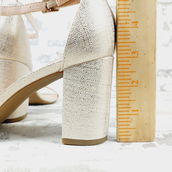 New Bandolino Armory 3 Champaigne Open Toe Ankle Strap Heeled Sandals T626 - Picture 9 of 12